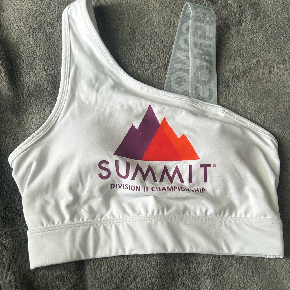 D2 summit sports bra